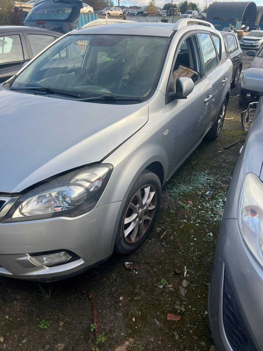 Dezmembrez Kia Ceed 1.6 CRDI cod D4FB cutie 6 trepte