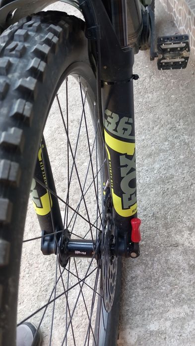 E-MTB Radon Render 8.0 625 Carbon XL
Brand: Poly