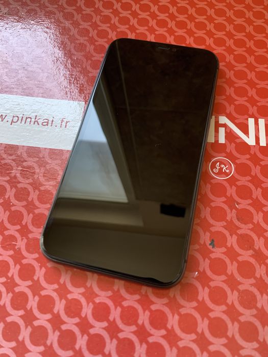 IPhone 11 Перфектен за части