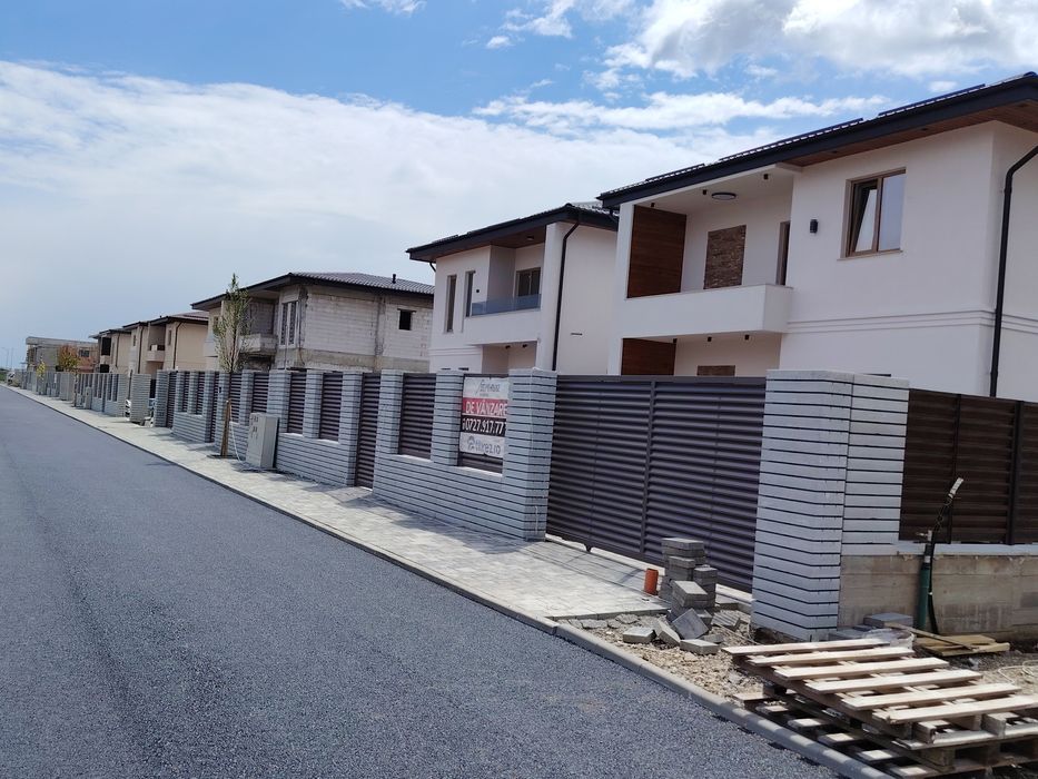 Vila Dobroiesti 5camere, 3 bai, cartier rezidențial, strada Asfaltata