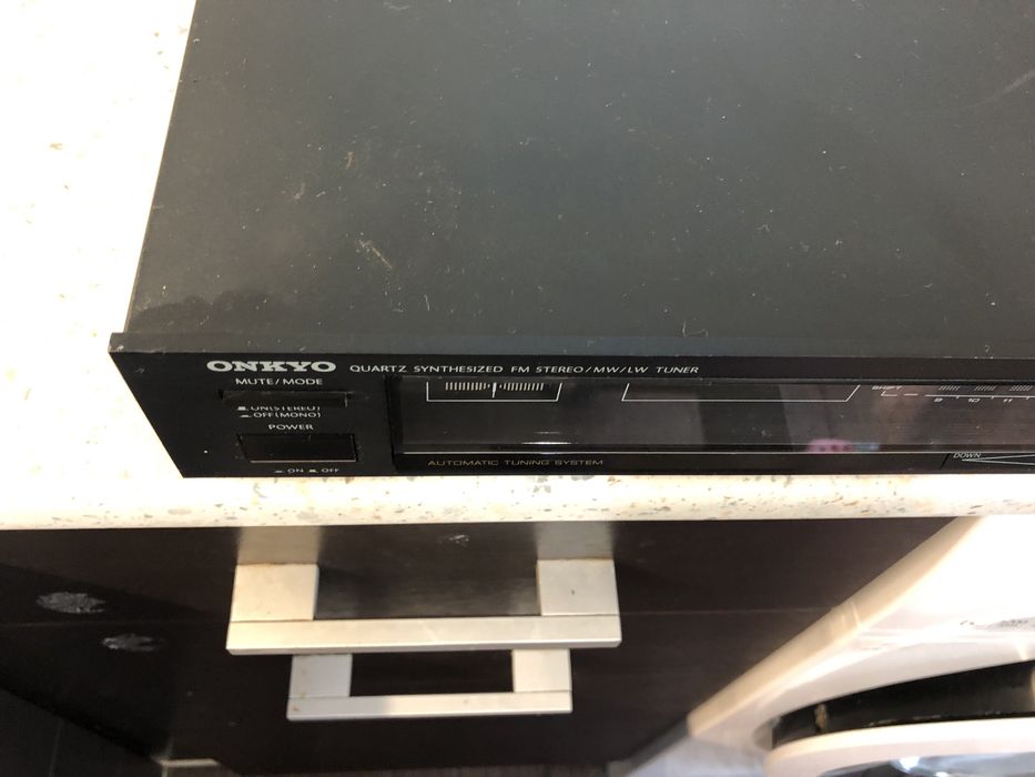 Onkyo T-4038 Тунер