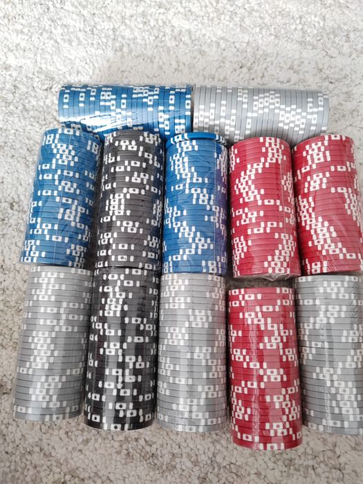 300 chips-uri poker clay 14g model WPT si