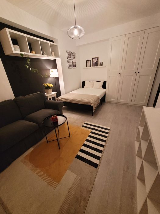Garsonieră modernă de închiriat / Novum 56 / Încălzire în pardoseală / 7 min Metrou Gorjului / Lângă Parcul Liniei
500 EUR