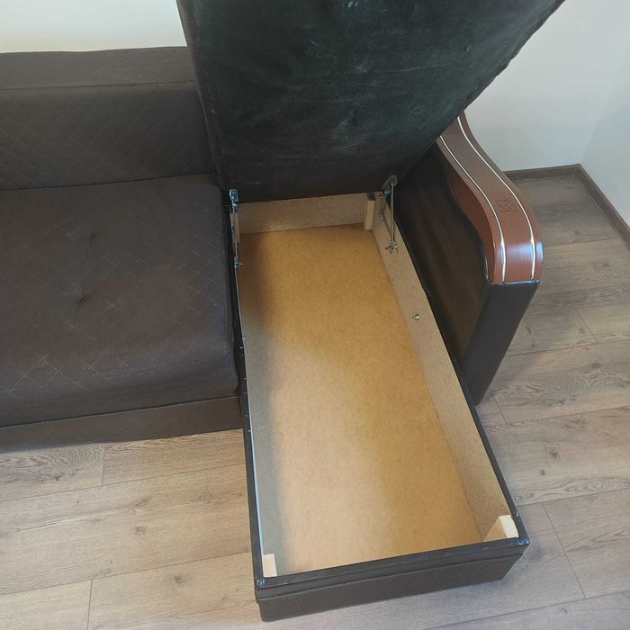 Canapea Coltar extensibila cu doua lazi de depozitare - Maro - Stare foarte buna 2.4m / 1.45m