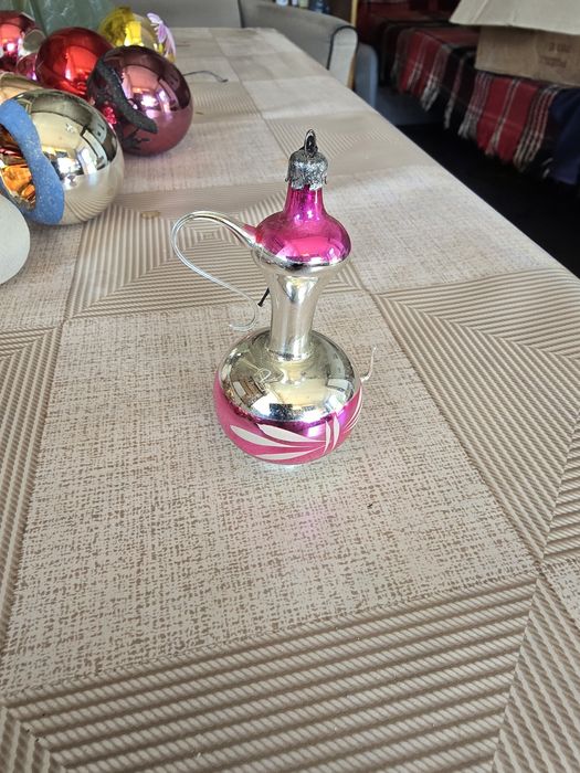 Ретро стъклени играчки за елха