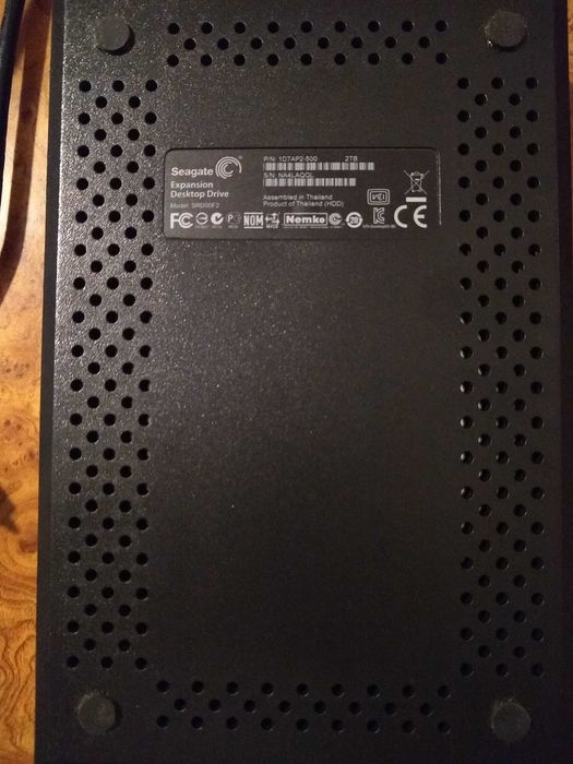 Seagate Expansion 2TB 3.5-Inch Desktop External Hard Drive USB 3.0