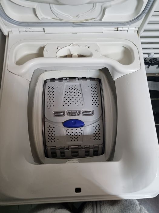 Masina de spalat haine Electrolux Inspire cu deschidere verticala