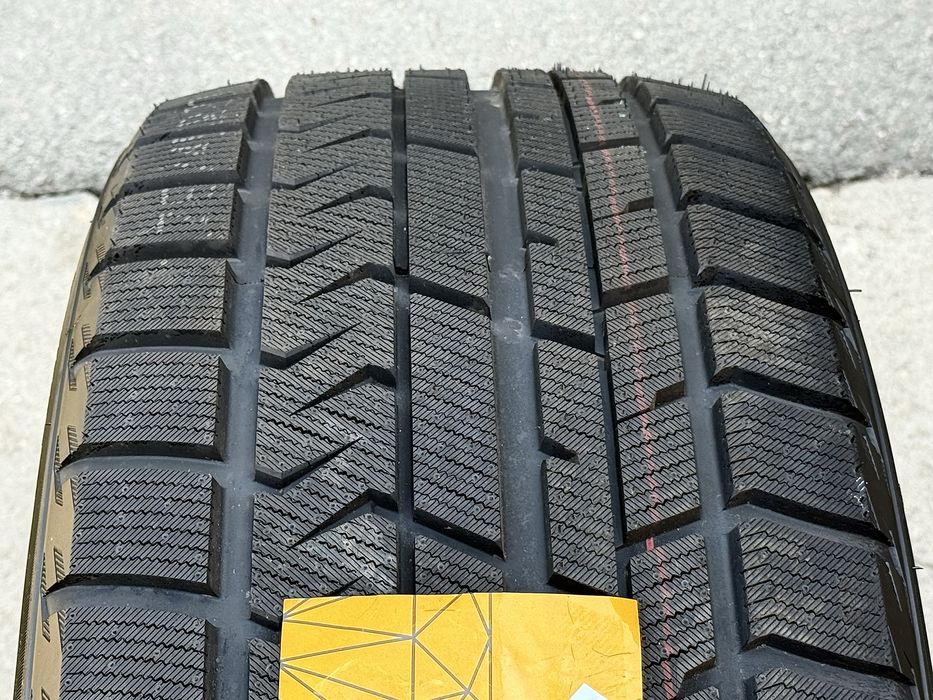 275|45 R20. Naats.