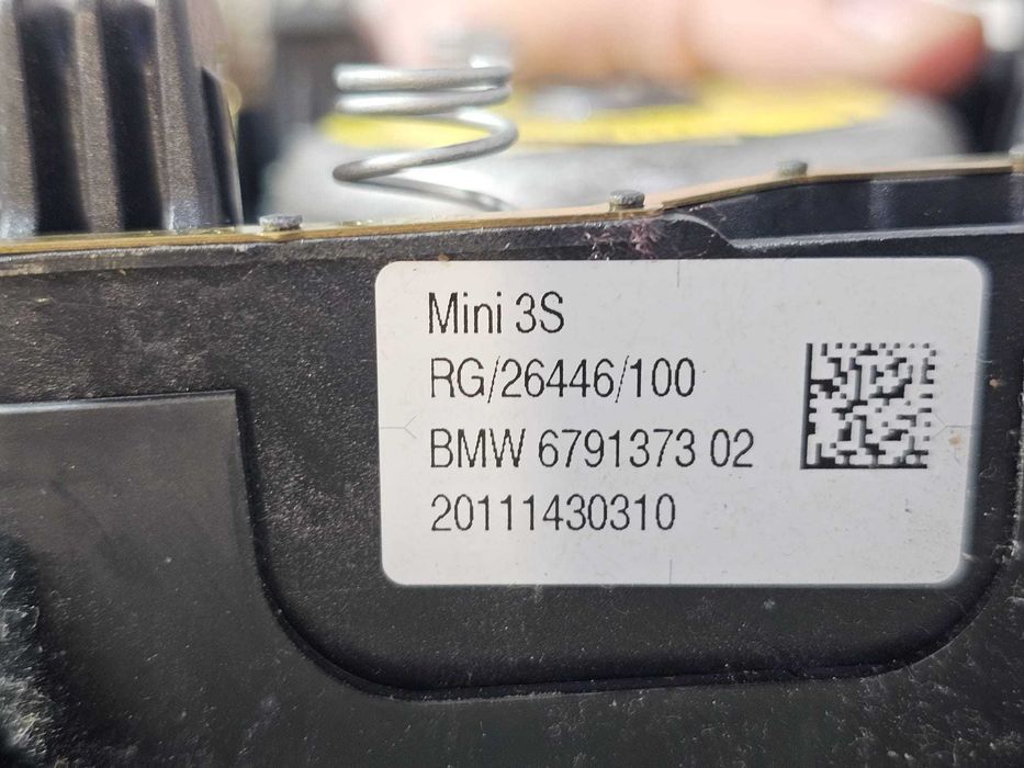 Airbag volan Mini Hatch R56 / R55 / R57 / R58 / R59 / R60 / R61 2006-2016 2011 2.0D 105kW Cod OEM: 32306791372, 6791372, 679137302 (5F3)