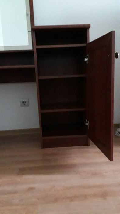 Трюмо с двумя тумбами,цена 20000 тг