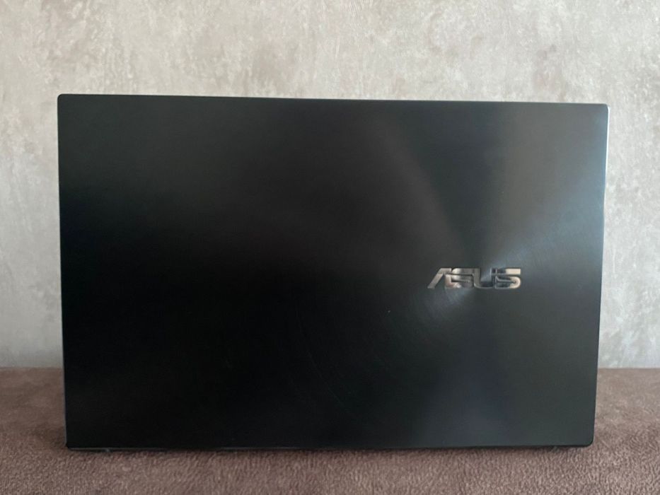 Ултрабук ASUS zenbook 14 8/512