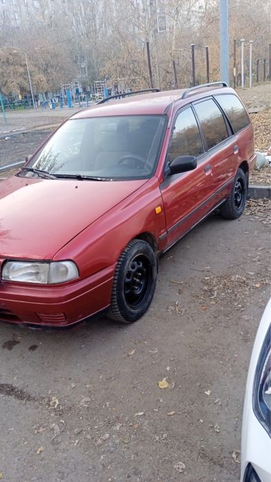 Продам Nissan Sunny 1995г