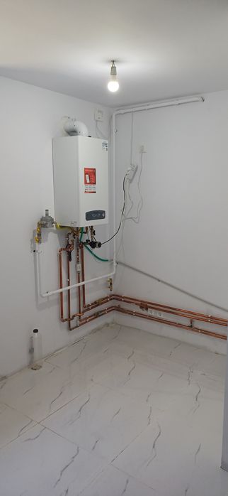 Vatra Dornei   3 decomandate 59800 euro