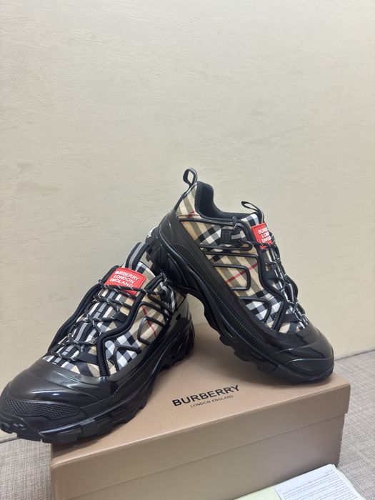 Мъжки обувки  Burberry Arthur НОВИ 42-45
