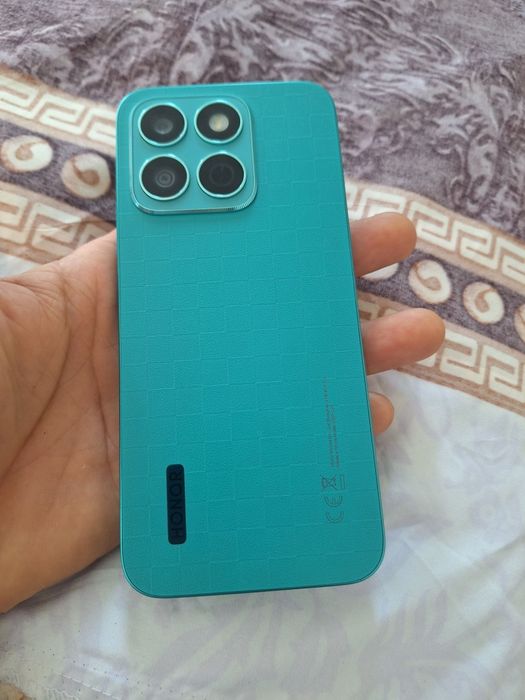 honor x8c 8/256 ideal poket srochniy sotiladi