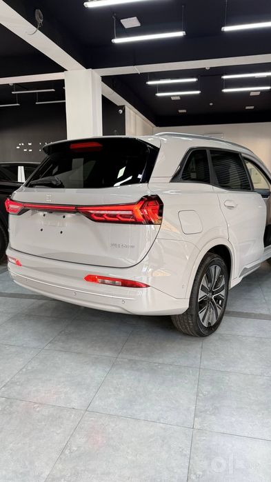 Dongfeng E5 Plus  230км
