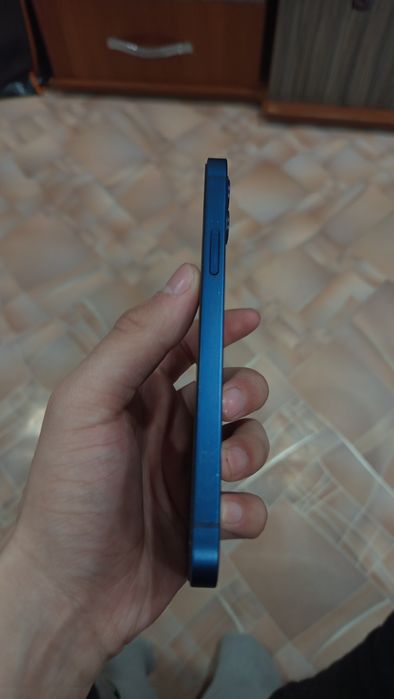 Продам айфон 12/77акб