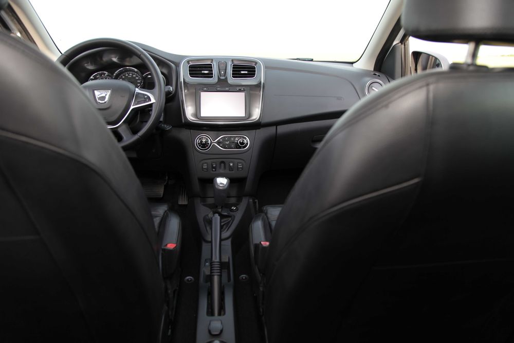 Sistem adaptare scaune de VW Scirocco pe Logan Duster Sandero