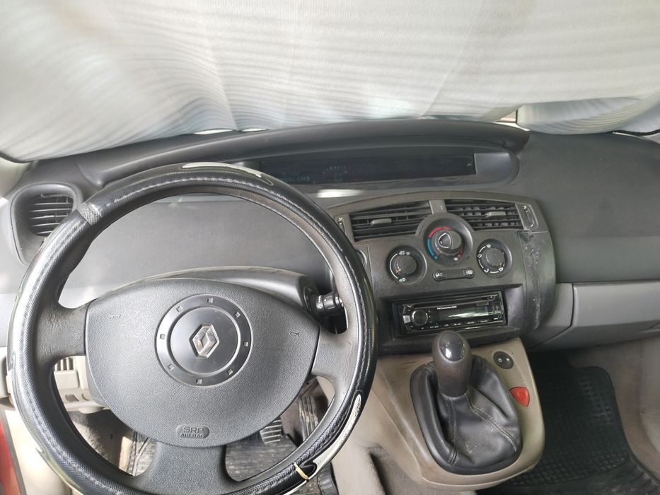 Vând Renault scenic