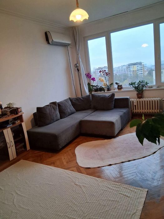 Дава се под наем Тристаен апартамент в София, Изток - 64 кв.м за 600 € - Снимка #1