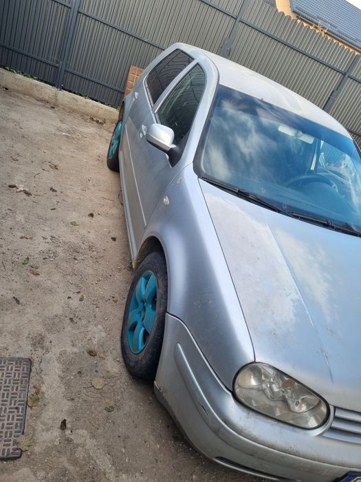 Golf 4 pentru dezmembrări