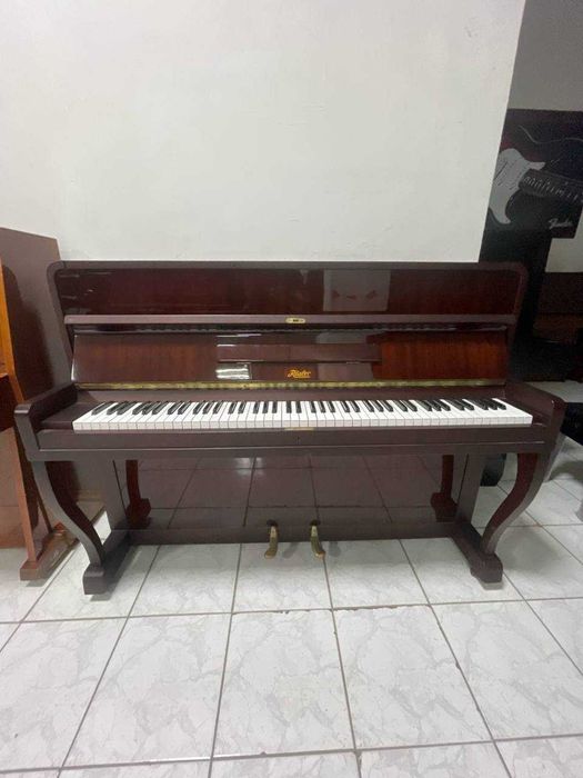 Пианино Rosler в идеальном состоянии. Чехия