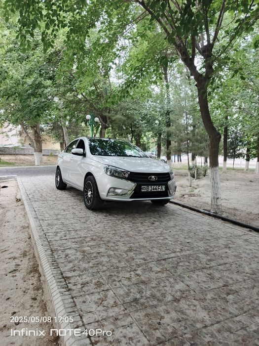 Lada Vesta idealniy