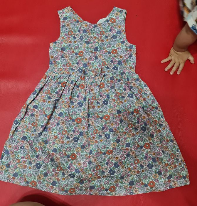 Платье на рост 116см бу