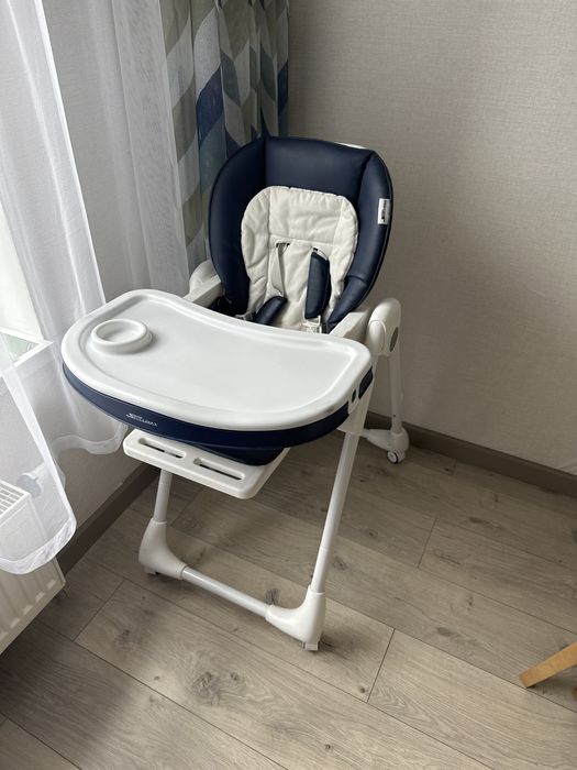 Стол для кормление