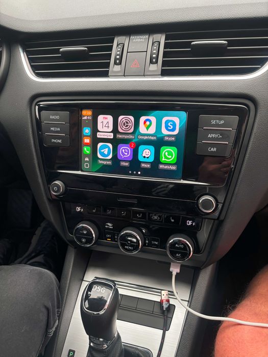 Шкода Men2 LG Активиране SmartLink Apple CarPlay Android Auto skoda