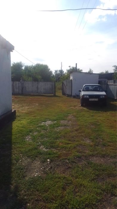 продам дом п. Меновное