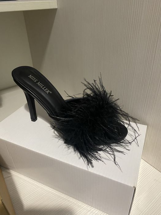 Бомоножки черные