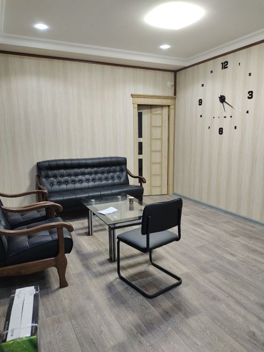 Сдается Офис Частично с Мебелью (цокольный этаж)