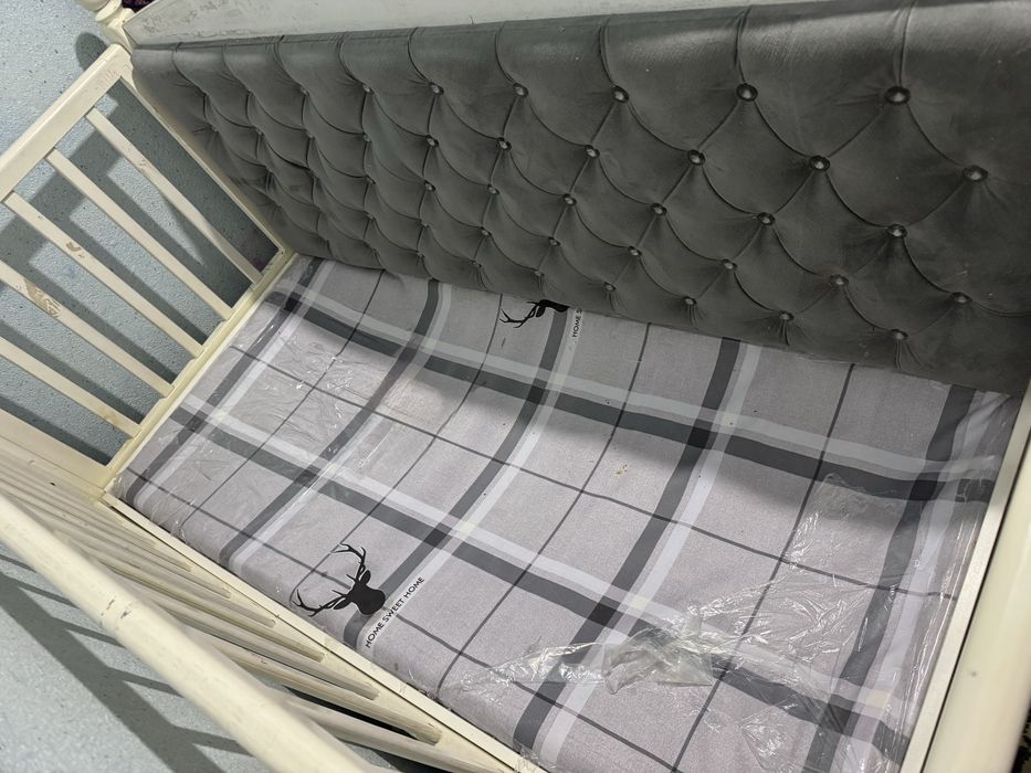 Болалар кровати сотилади