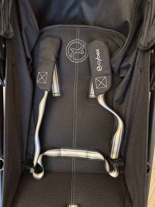 Продам коляску прогулочная Cybex Beezy Magic Black, черный