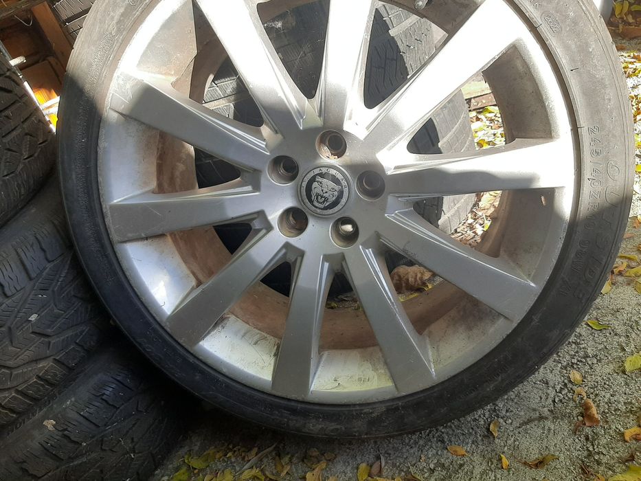 Джанти с гуми за JAGUARS XJ!