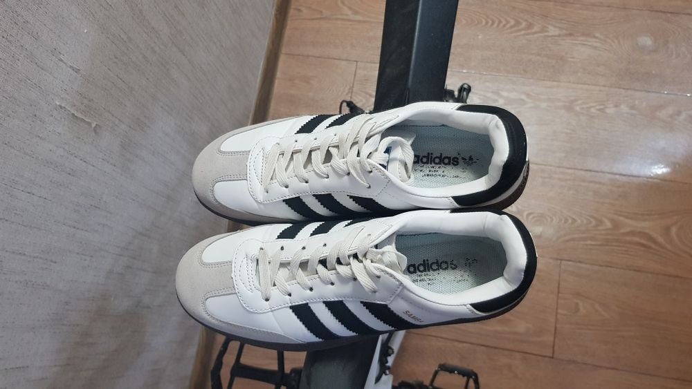 Кроссовки  Adidas  Samba