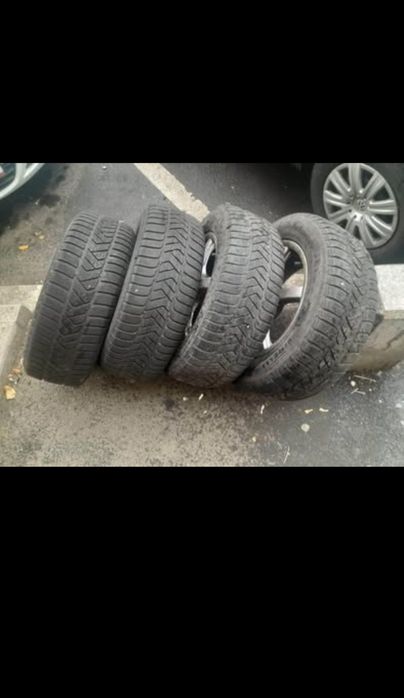 Vând set de jante + cauciucuri de iarna