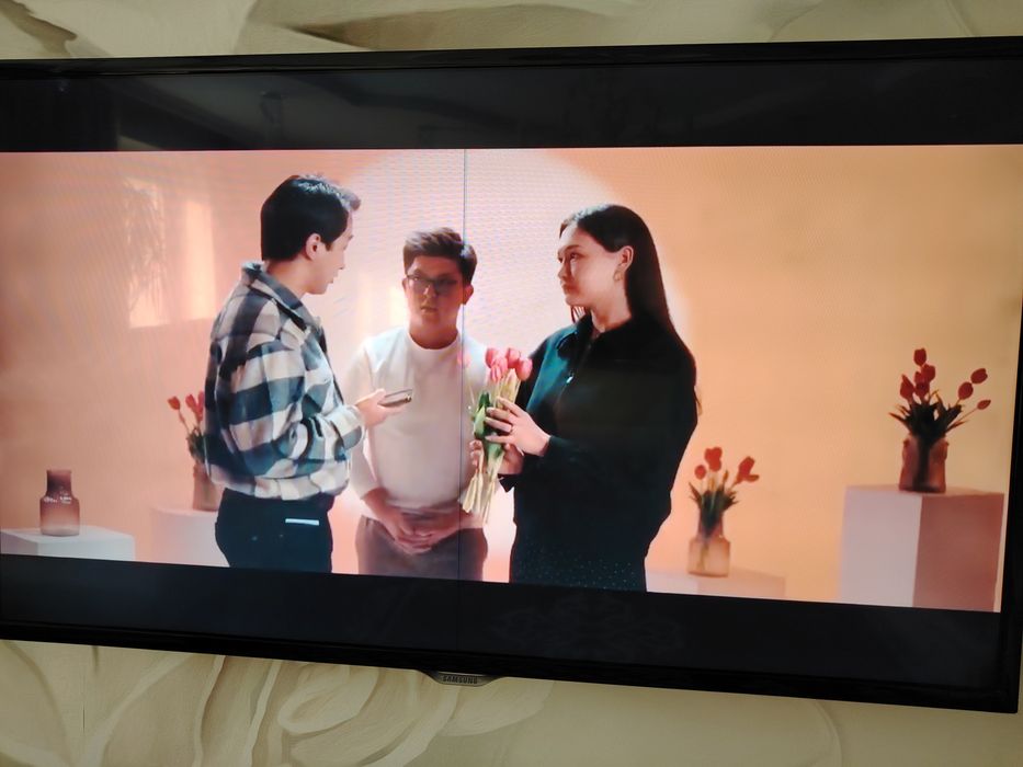 Продам телевизор самсунг