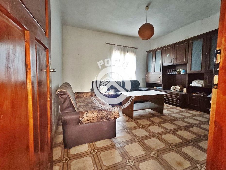 Продава се Къща в с. Избеглии, Област Пловдив - 300 кв.м за 250 €/кв.м - Снимка #3