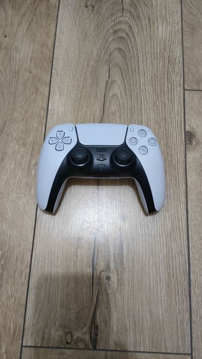 Vand controllere  PlayStation 5