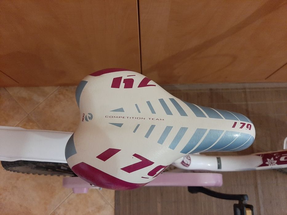 Детско колело с помощни колела