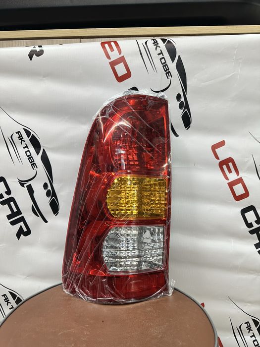 Фонари на Toyota Hilux
