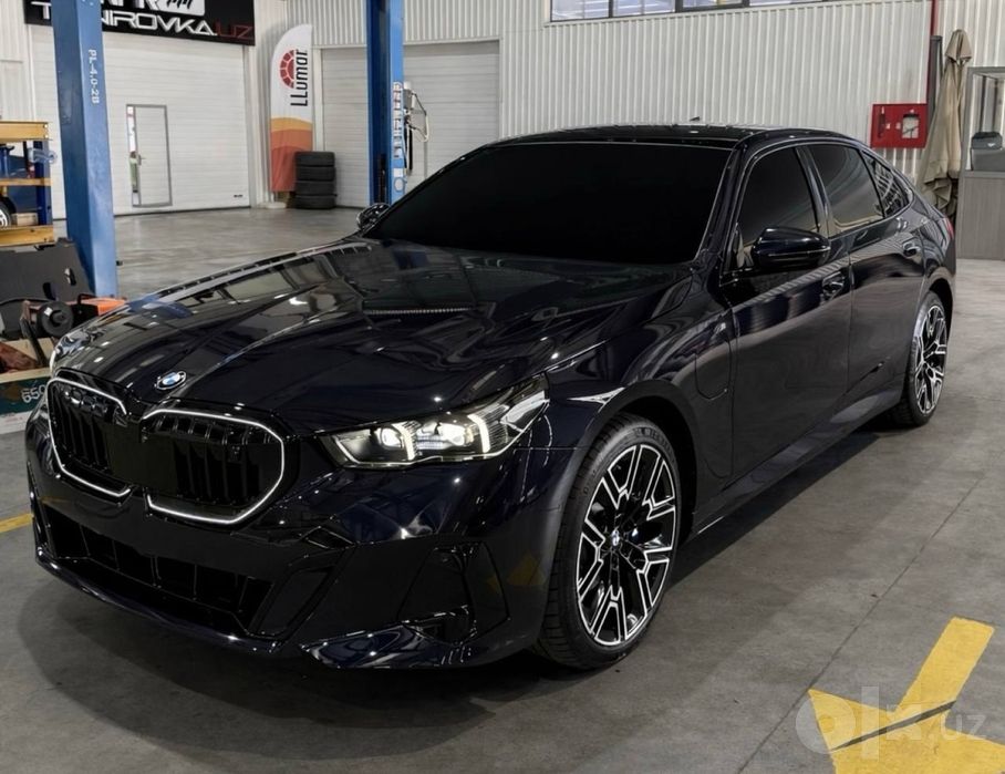 Bmw i5 35L m pack