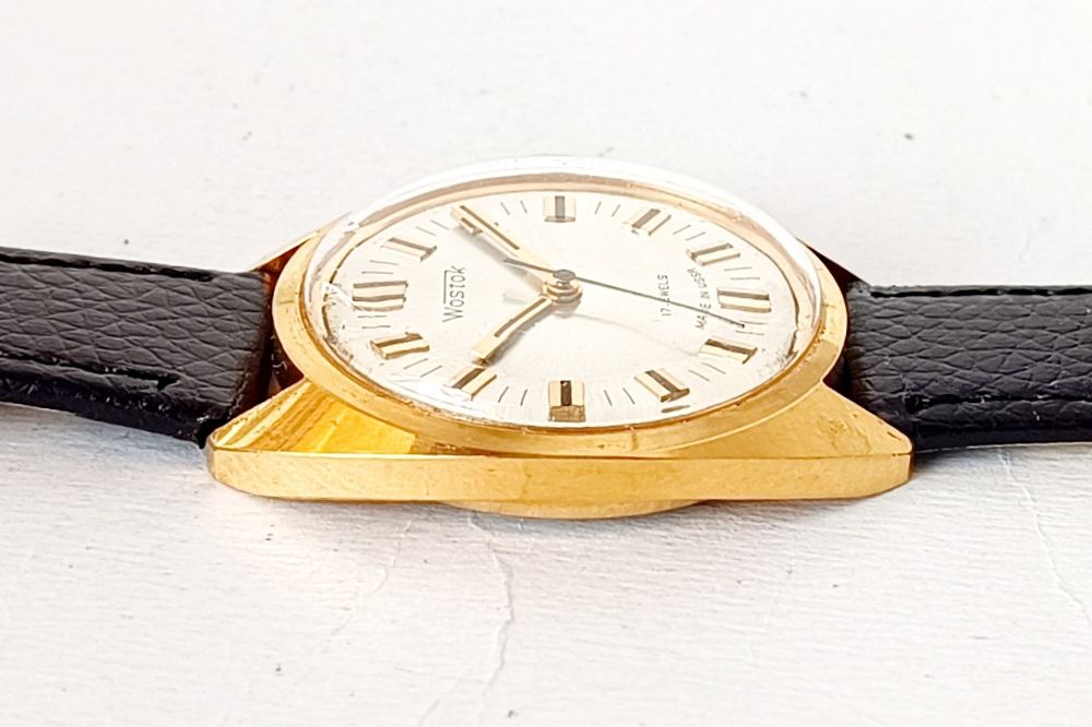 Wostok Восток - позлатен мъжки часовник с ръчно навиване