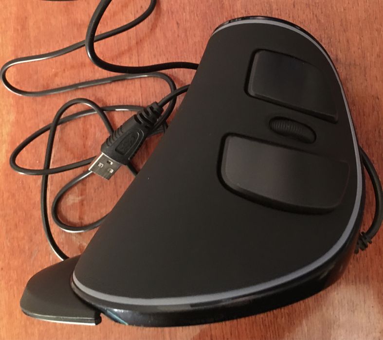 Мышь  проводная.