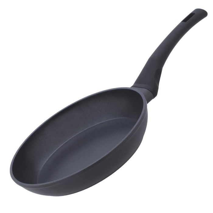 Нов незалепващ тиган RESTO 22cm – за всички котлони