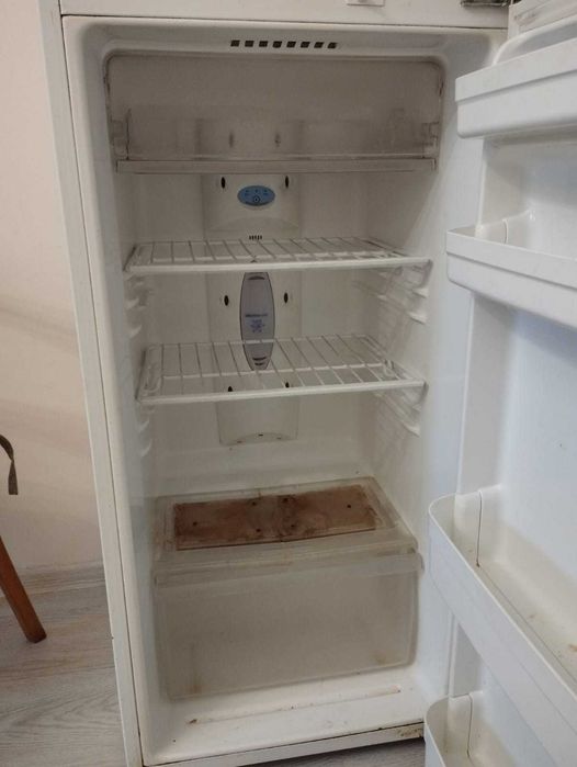 Продам 2 холодильника