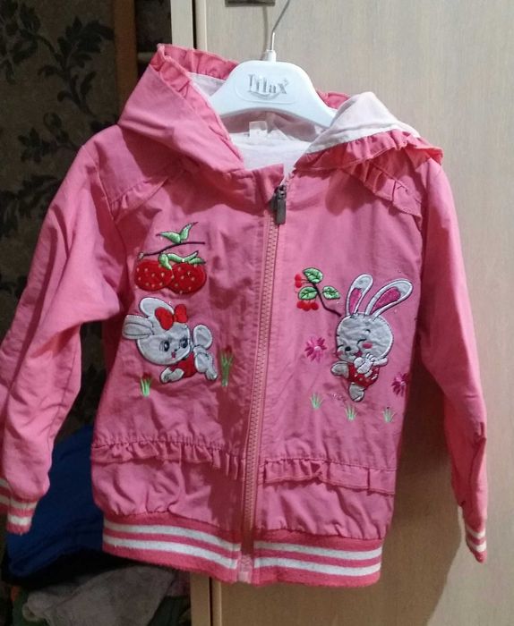 Продам ветровочки для девочки