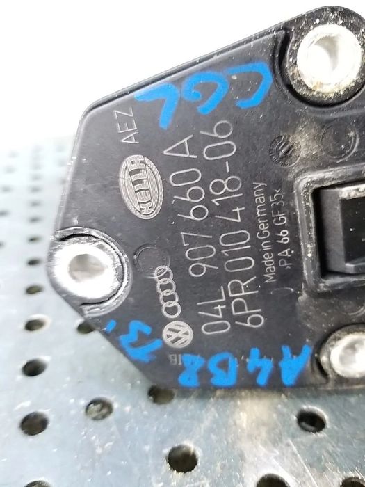 Sonda baie ulei 2.0 tdi audi a4 b8 8k 04l907660a 6pr01041806